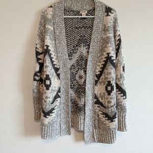 Patterned cardigan